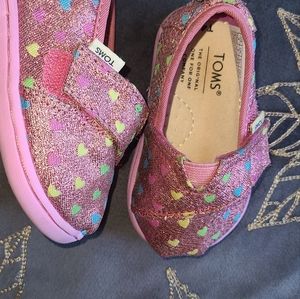 Toms pink with hearts